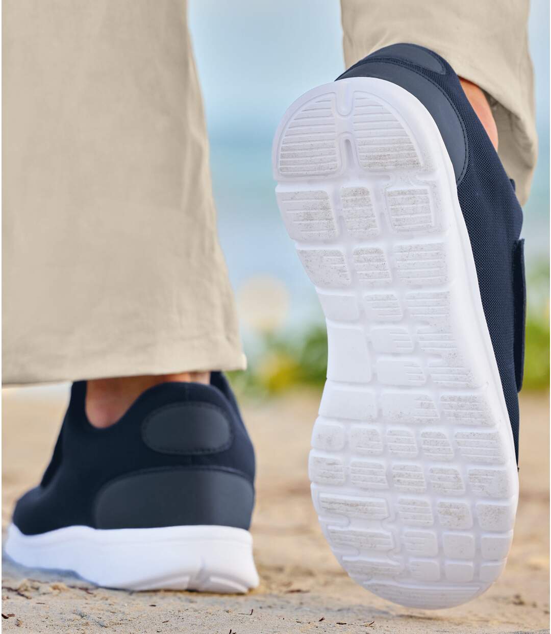 Lichte sneakers met klittenband-3
