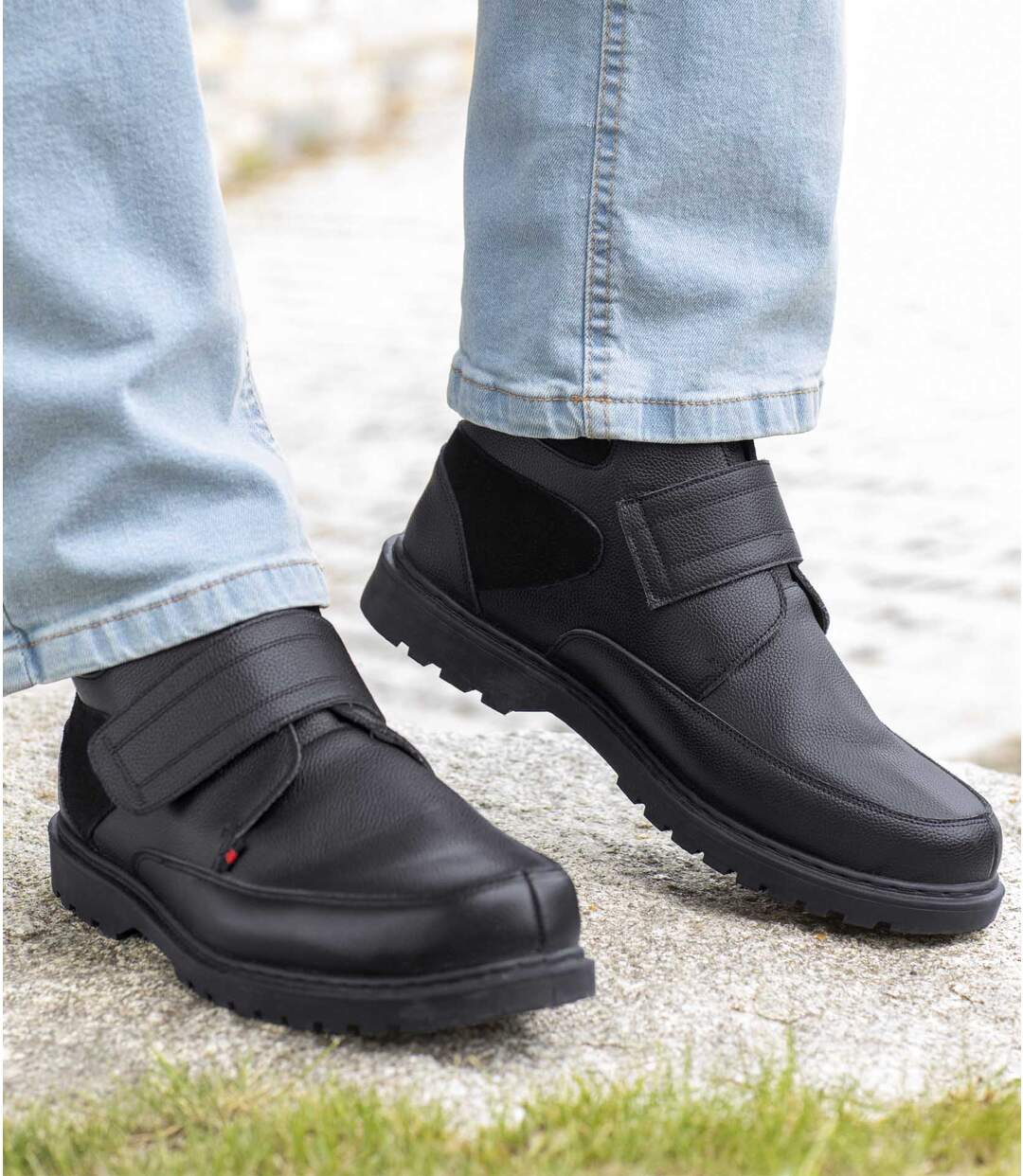 Men's Black Sherpa-Lined Boots-4